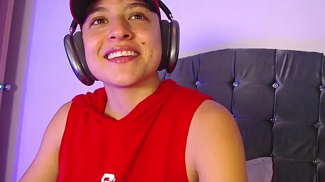 Antonella Cruz02 online show from 4, 8, 2026