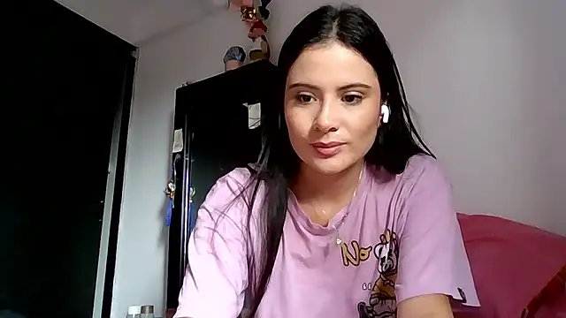 Zoe Clark  online show from 23, 5, 2026