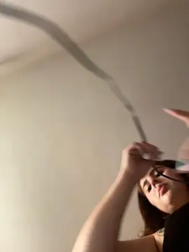 ValerieHilton online show from 16, 3, 2025