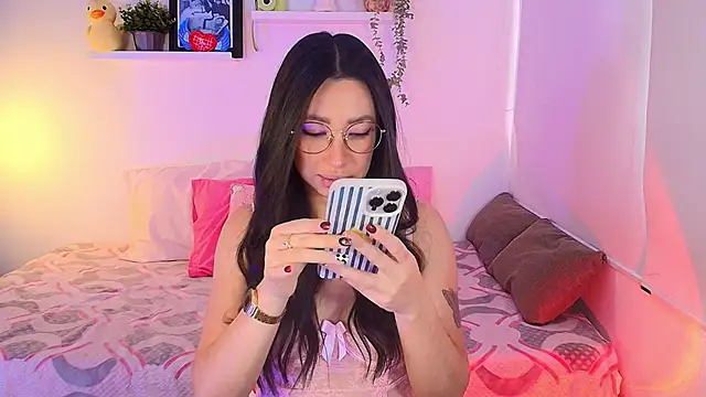 lilyy evanss online show from 15, 1, 2026