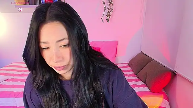 lilyy evanss online show from 27, 2, 2026