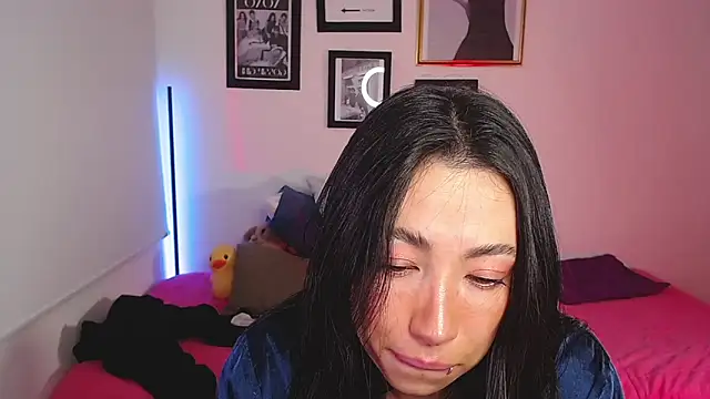 lilyy evanss online show from 27, 2, 2025