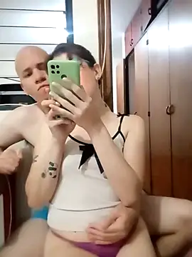 Luna-e-Franco1 online show from 28, 2, 2025