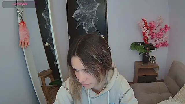 Snapshot of Lucy_Princes chatting on 7, 10, 2025 Lucy Princes online show from 7, 10, 2025