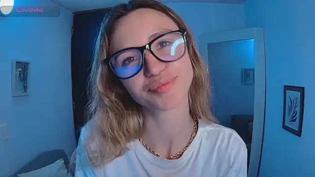 Snapshot of Lucy_Princes chatting on 19, 3, 2025 Lucy Princes online show from 19, 3, 2025