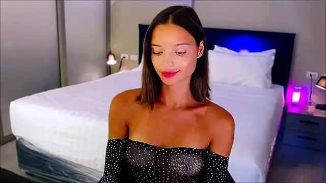 wow Mia online show from 21, 2, 2025