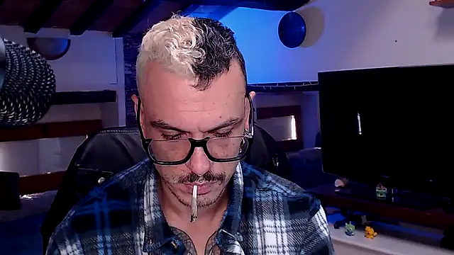 Snapshot of cek_186 chatting on 15, 10, 2025 cek 186 online show from 15, 10, 2025