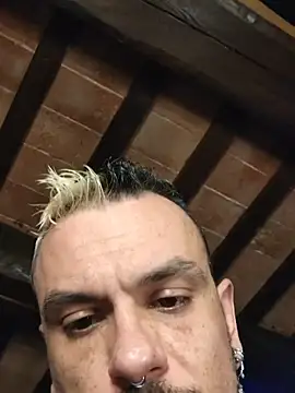 Snapshot of cek_186 chatting on 24, 10, 2025 cek 186 online show from 24, 10, 2025