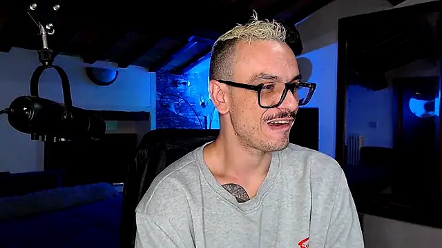 Snapshot of cek_186 chatting on 27, 10, 2025 cek 186 online show from 27, 10, 2025