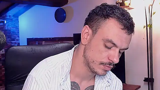 Snapshot of cek_186 chatting on 8, 10, 2025 cek 186 online show from 8, 10, 2025