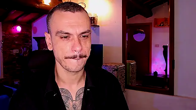 Snapshot of cek_186 chatting on 18, 11, 2025 cek 186 online show from 18, 11, 2025