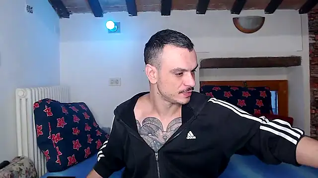 Snapshot of cek_186 chatting on 23, 12, 2025 cek 186 online show from 23, 12, 2025