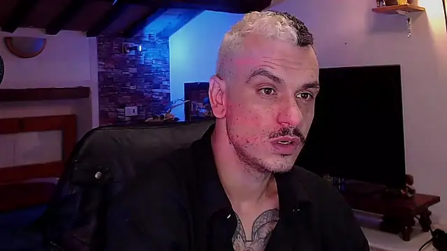 Snapshot of cek_186 chatting on 14, 10, 2025 cek 186 online show from 14, 10, 2025