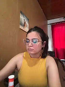 CamilaSofiia online show from 23, 4, 2026