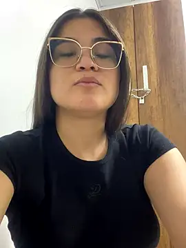 CamilaSofiia online show from 4, 11, 2025