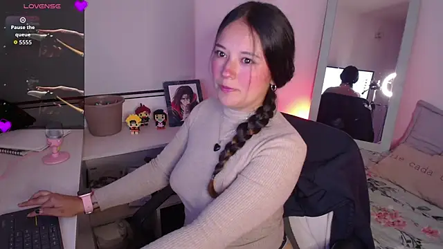 Lexie Thompson10 online show from 19, 11, 2025