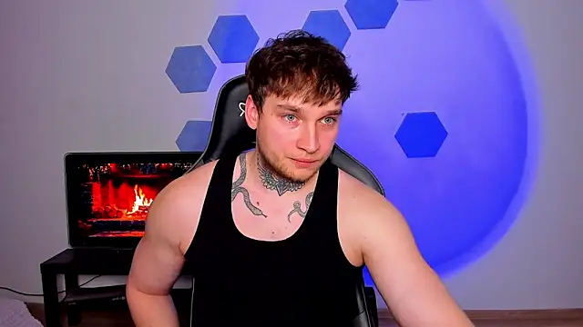 Chris Tyson online show from 8, 4, 2026