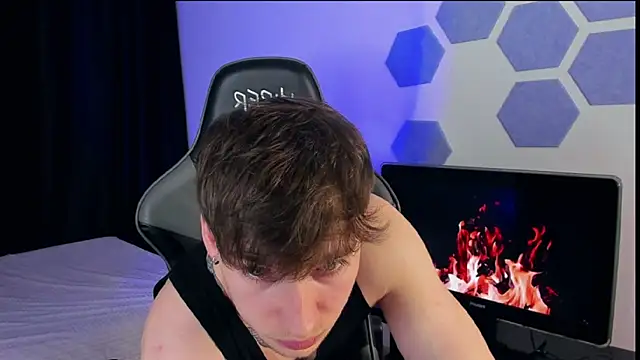 Chris Tyson online show from 18, 3, 2025