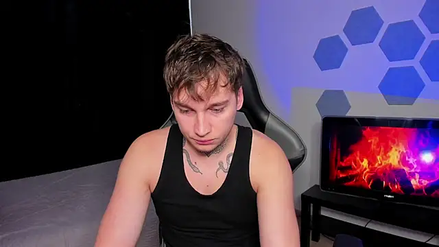 Chris Tyson online show from 5, 10, 2025