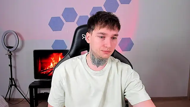 Chris Tyson online show from 17, 12, 2025