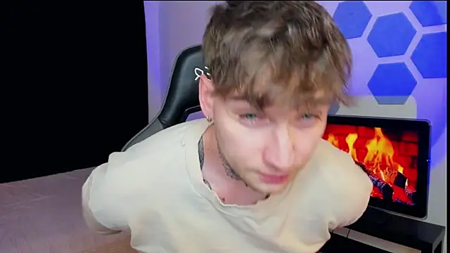 Chris Tyson online show from 16, 2, 2025