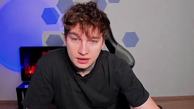 Chris Tyson online show from 13, 11, 2025