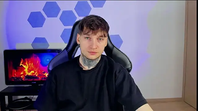 Chris Tyson online show from 28, 2, 2025