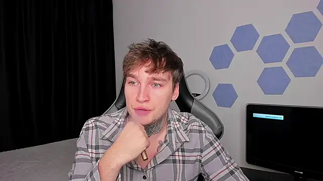 Chris Tyson online show from 18, 10, 2025