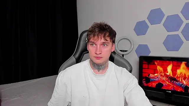 Chris Tyson online show from 9, 10, 2025