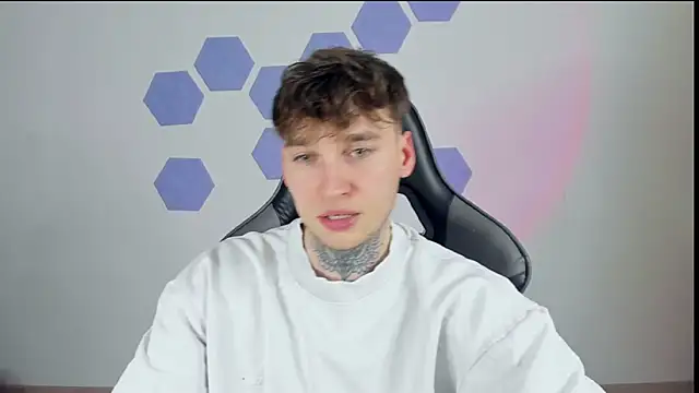 Chris Tyson online show from 26, 2, 2025