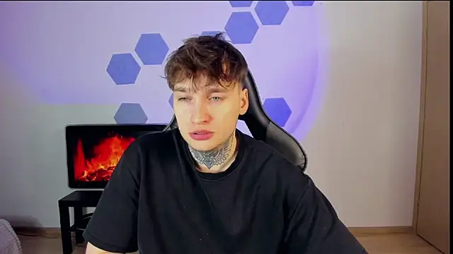 Chris Tyson online show from 25, 2, 2025