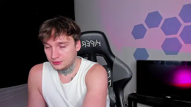 Chris Tyson online show from 6, 10, 2025