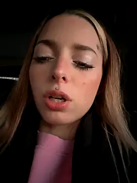 LoraaDoll online show from 21, 10, 2025