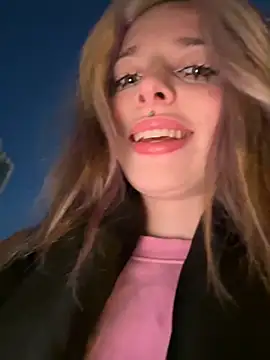 LoraaDoll online show from 5, 12, 2025