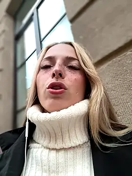 LoraaDoll online show from 25, 9, 2025