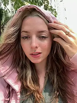 LoraaDoll online show from 12, 1, 2026