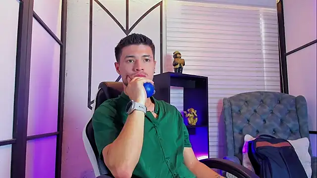 EdwardRoss  online show from 15, 9, 2025