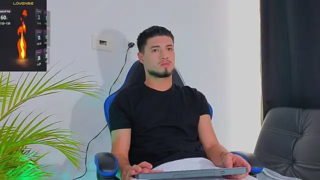 EdwardRoss  online show from 10, 11, 2025