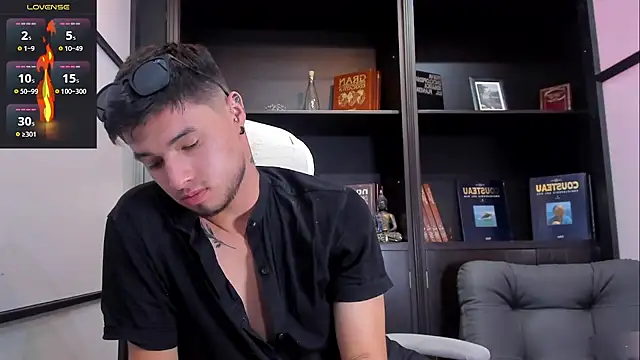 EdwardRoss  online show from 7, 3, 2025