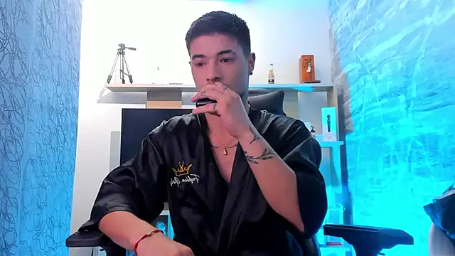 EdwardRoss  online show from 6, 2, 2026