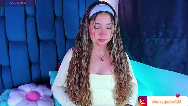 Cherryyquen online show from 12, 11, 2025