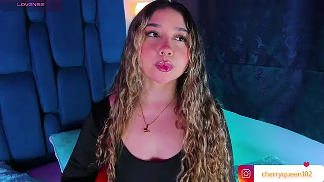 Cherryyquen online show from 11, 11, 2025