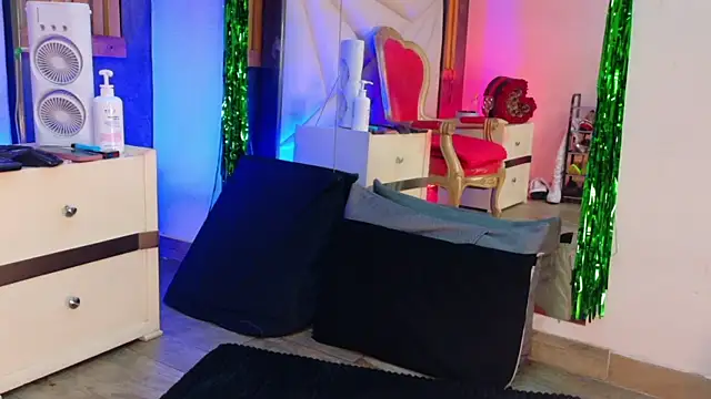 LilyyBigAss online show from 7, 4, 2026