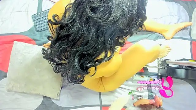 kaiagerbes3 online show from 4, 12, 2025