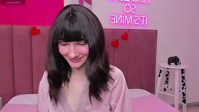 Lili flowerr online show from 22, 3, 2025