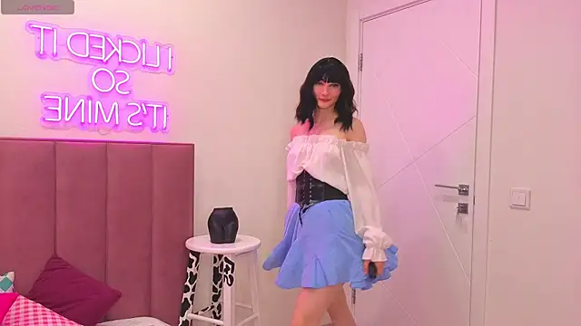 Lili flowerr online show from 4, 10, 2025