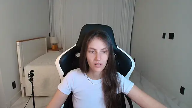 upssnowy online show from 4, 7, 2026