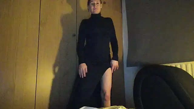 Sheandhim23 online show from 7, 3, 2025