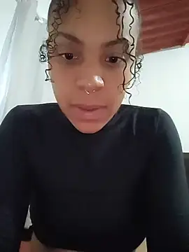 Julia Pretinha online show from 25, 11, 2025