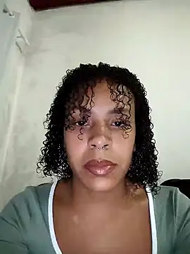 Julia Pretinha online show from 11, 4, 2026